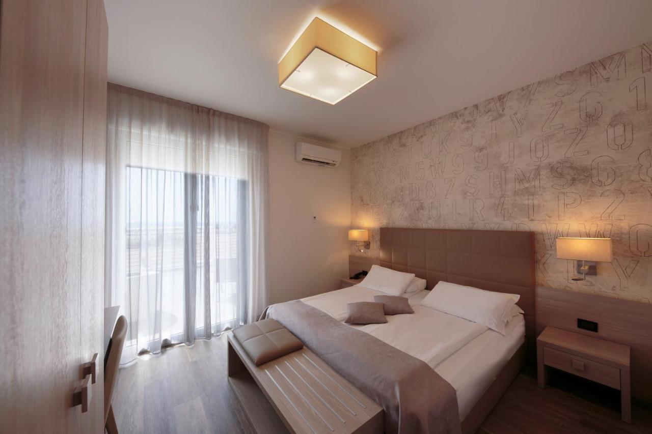 Hotel Monaco Caorle Extérieur photo