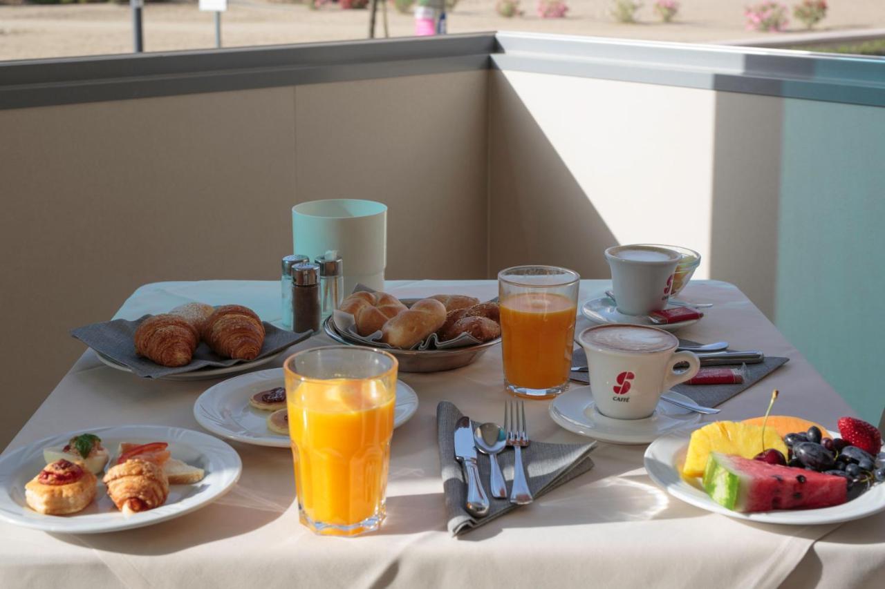 Hotel Monaco Caorle Extérieur photo