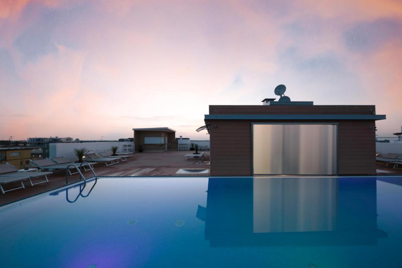 Hotel Monaco Caorle Extérieur photo