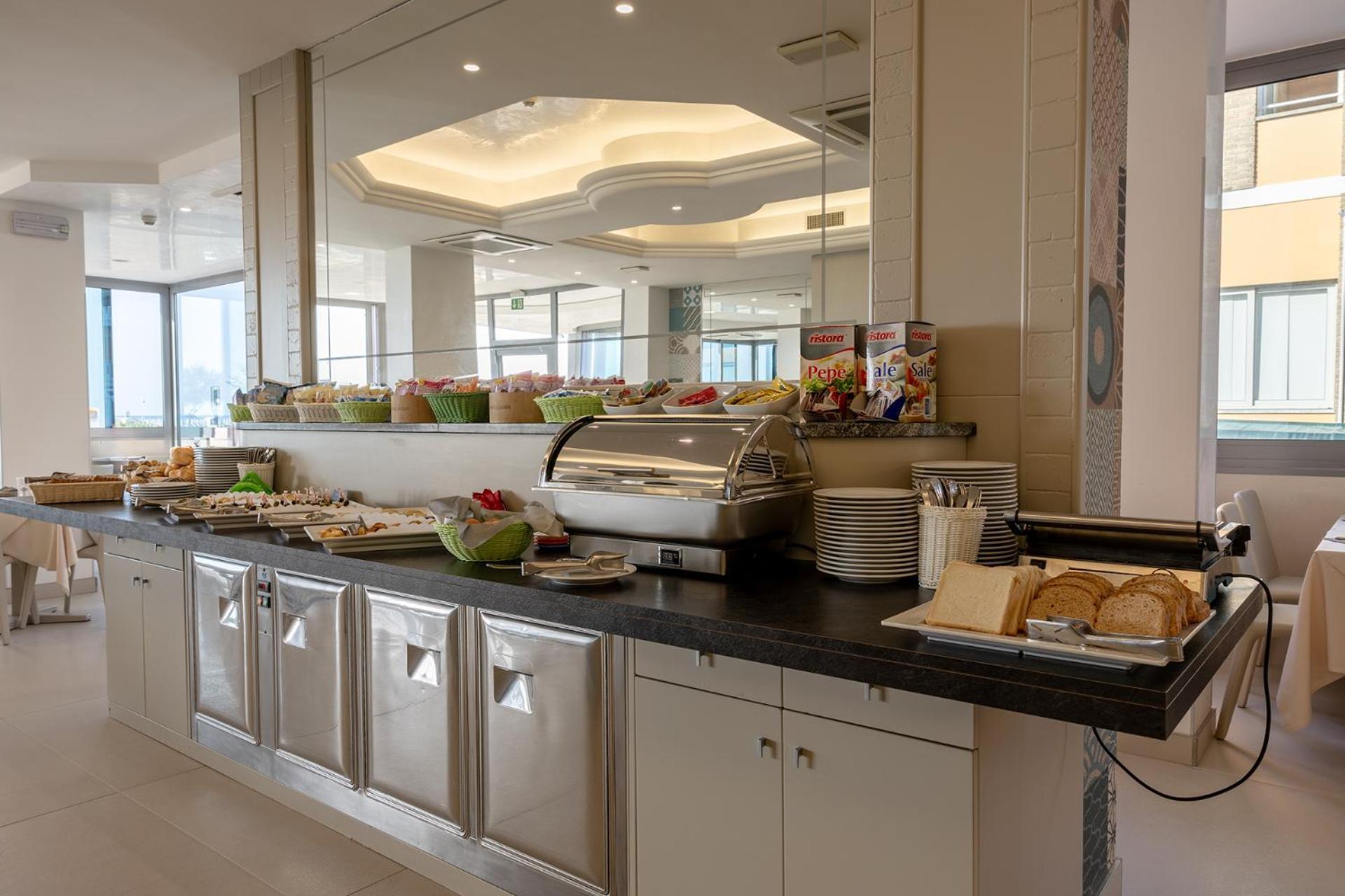 Hotel Monaco Caorle Extérieur photo